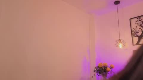 andy_and_emma online show from November 15, 12:45 pm