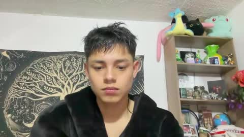 Snapshot of andy_belier chatting on May 29, 2:15 pm Andy online show from May 29, 2:15 pm