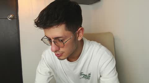 andy_collins__ online show from March 23, 11:31 pm