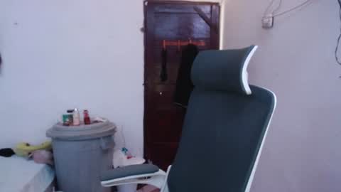 andy_dan1 online show from June 27, 12:22 pm