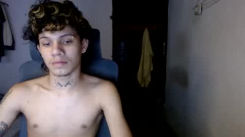 andy_dan1 online show from July 12, 6:37 am