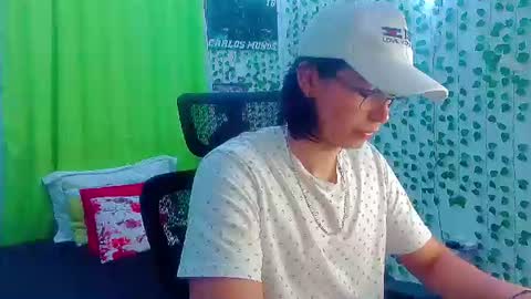 Snapshot of andy_gray01 chatting on July 9, 11:58 am Andy Gray online show from July 9, 11:58 am