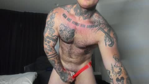 Snapshot of andy_hunk chatting on January 2, 2:11 am Andrew online show from January 2, 2:11 am