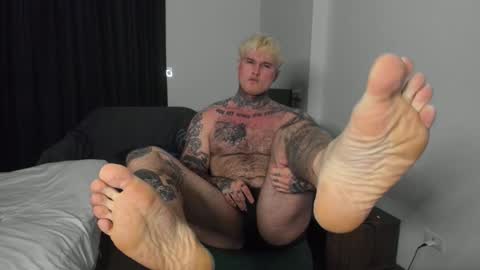 Snapshot of andy_hunk chatting on January 24, 2:18 am Andrew online show from January 24, 2:18 am