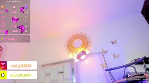 Snapshot of andy_millerr chatting on December 3, 3:41 am andy miller online show from December 3, 3:41 am