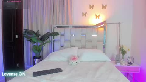 Snapshot of andy_millerr chatting on December 10, 1:54 am andy miller online show from December 10, 1:54 am