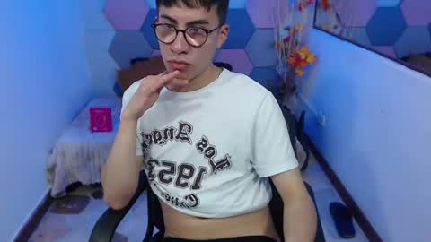 Andy online show from July 4, 8:48 pm