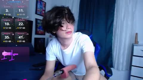 andy online show from November 17, 10:15 pm