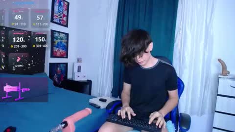 andy online show from December 4, 10:29 pm