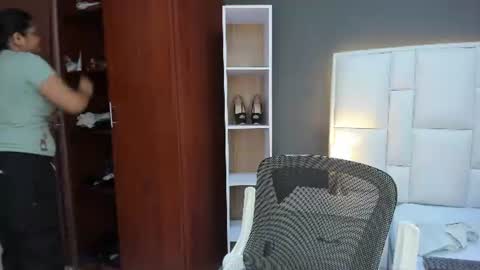 Snapshot of andyel2017 chatting on July 16, 12:33 pm Andy D online show from July 16, 12:33 pm