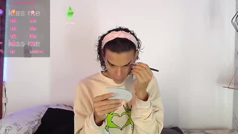 andy online show from March 15, 9:48 am