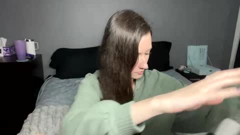 Snapshot of andyhayes69 chatting on January 3, 5:39 am andyhayes69 online show from January 3, 5:39 am