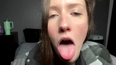 Snapshot of andyhayes69 chatting on January 8, 4:23 am andyhayes69 online show from January 8, 4:23 am