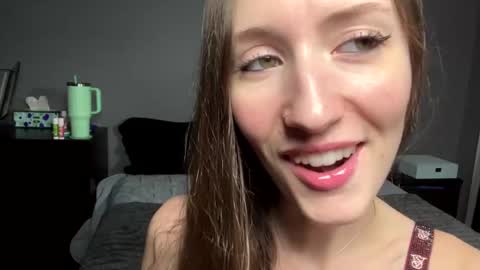 Snapshot of andyhayes69 chatting on February 11, 1:10 am andyhayes69 online show from February 11, 1:10 am