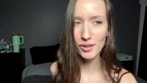 Snapshot of andyhayes69 chatting on February 11, 7:54 am andyhayes69 online show from February 11, 7:54 am