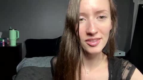 Snapshot of andyhayes69 chatting on March 7, 8:02 am andyhayes69 online show from March 7, 8:02 am