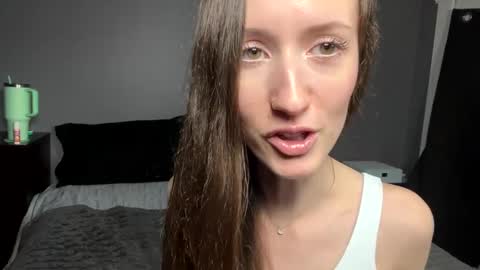 Snapshot of andyhayes69 chatting on March 10, 12:51 am andyhayes69 online show from March 10, 12:51 am