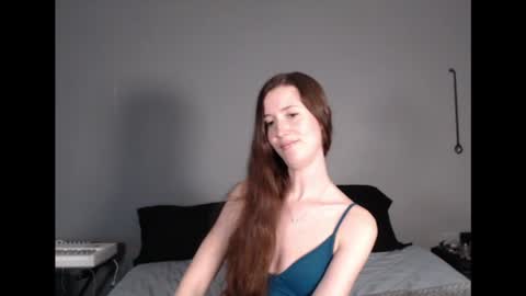 Snapshot of andyhayes69 chatting on May 25, 11:33 pm andyhayes69 online show from May 25, 11:33 pm