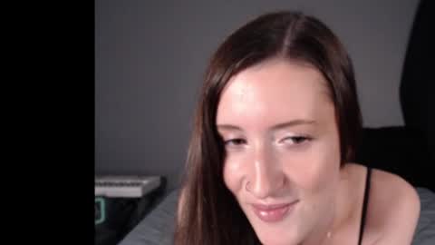 Snapshot of andyhayes69 chatting on June 17, 10:32 pm andyhayes69 online show from June 17, 10:32 pm