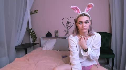 Snapshot of andyjey_ chatting on October 26, 7:42 pm Mandy and Andy online show from October 26, 7:42 pm