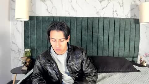 Snapshot of andyjoy_ chatting on May 17, 11:39 am Andy Joy online show from May 17, 11:39 am
