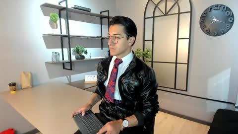 Snapshot of andyjoy_ chatting on May 18, 11:49 am Andy Joy online show from May 18, 11:49 am