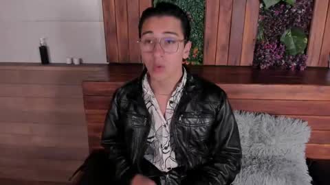 Snapshot of andyjoy_ chatting on May 21, 11:39 am Andy Joy online show from May 21, 11:39 am