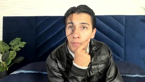 Snapshot of andyjoy_ chatting on June 2, 11:45 am Andy Joy online show from June 2, 11:45 am