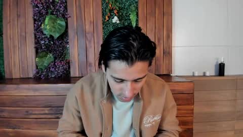 Snapshot of andyjoy_ chatting on June 6, 11:37 am Andy Joy online show from June 6, 11:37 am