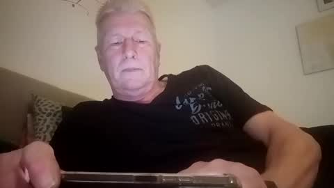 Snapshot of andyk1704 chatting on January 20, 12:28 pm andyk1704 online show from January 20, 12:28 pm