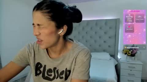 Snapshot of andykiuty chatting on October 8, 7:44 pm Andrea online show from October 8, 7:44 pm