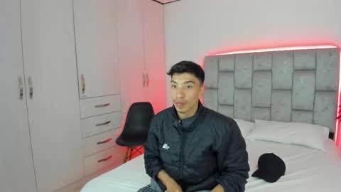 AndyRush online show from March 18, 4:04 am