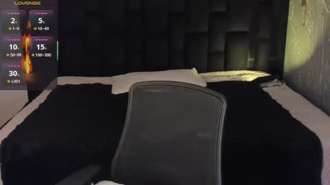 Andy online show from November 5, 9:59 pm