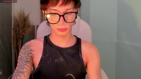 Snapshot of andywiills chatting on May 24, 9:53 pm Andy online show from May 24, 9:53 pm