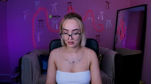 anelia_sun online show from March 16, 6:39 am