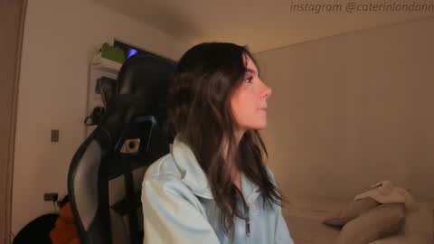      online show from October 2, 2:40 am