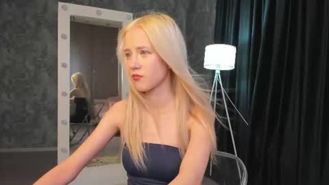 Anelly online show from July 18, 9:24 am