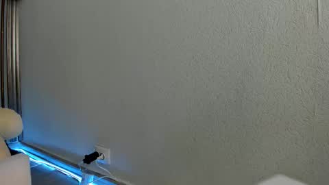 Snapshot of anemarie1996 chatting on November 10, 9:19 am Anne online show from November 10, 9:19 am