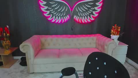 Anne online show from September 28, 4:23 pm