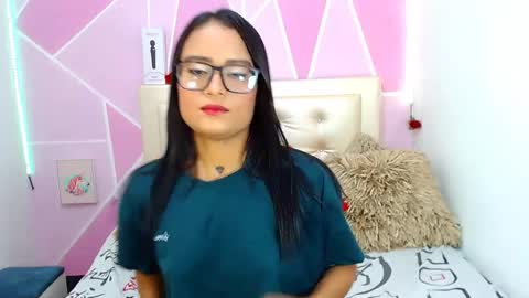 ange_drty online show from October 14, 5:41 am