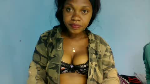 Snapshot of angeellicaa chatting on July 4, 11:49 am angeellicaa online show from July 4, 11:49 am