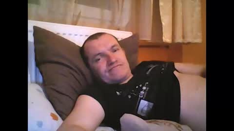 Snapshot of angel26sexy chatting on February 13, 4:47 pm Angel online show from February 13, 4:47 pm