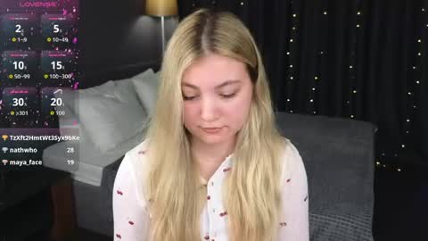 Snapshot of angel__grace chatting on May 16, 12:07 am Grace online show from May 16, 12:07 am