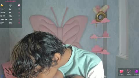 Snapshot of angel__sweet18 chatting on February 26, 12:05 am online show from February 26, 12:05 am