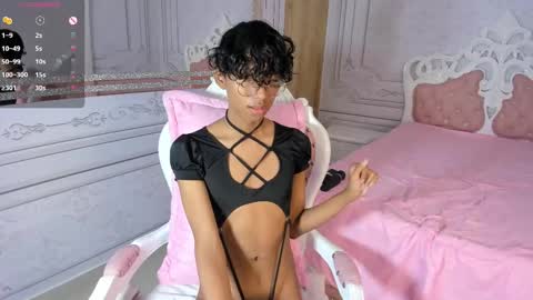 Snapshot of angel__sweet18 chatting on March 1, 6:24 am online show from March 1, 6:24 am