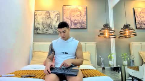 Angel online show from February 3, 3:37 am