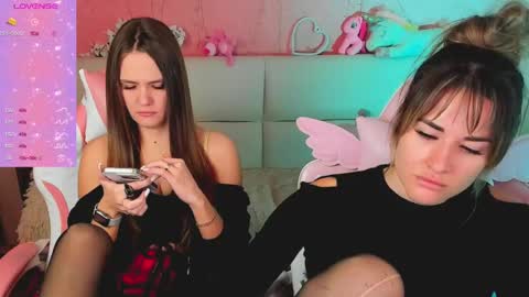 Ivanna and Jessica online show from April 22, 6:16 am