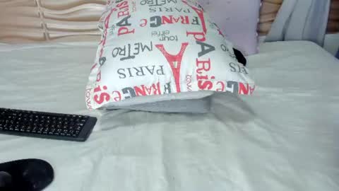 Snapshot of angel_avni chatting on June 12, 11:53 am Angel online show from June 12, 11:53 am