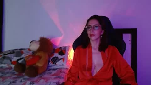 Snapshot of angel_blackhot chatting on October 26, 12:16 am angel blackhot online show from October 26, 12:16 am