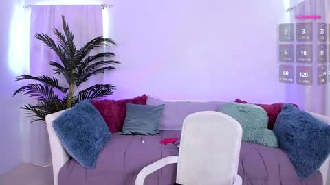 Snapshot of angel_claire chatting on February 5, 3:52 pm Claire - be back soon online show from February 5, 3:52 pm
